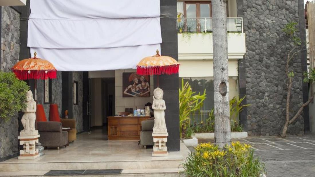 The Segara Suites تانجونغْ بينُوا المظهر الخارجي الصورة