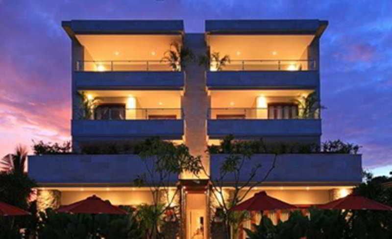 The Segara Suites تانجونغْ بينُوا المظهر الخارجي الصورة