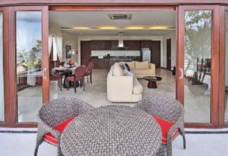 The Segara Suites تانجونغْ بينُوا المظهر الخارجي الصورة