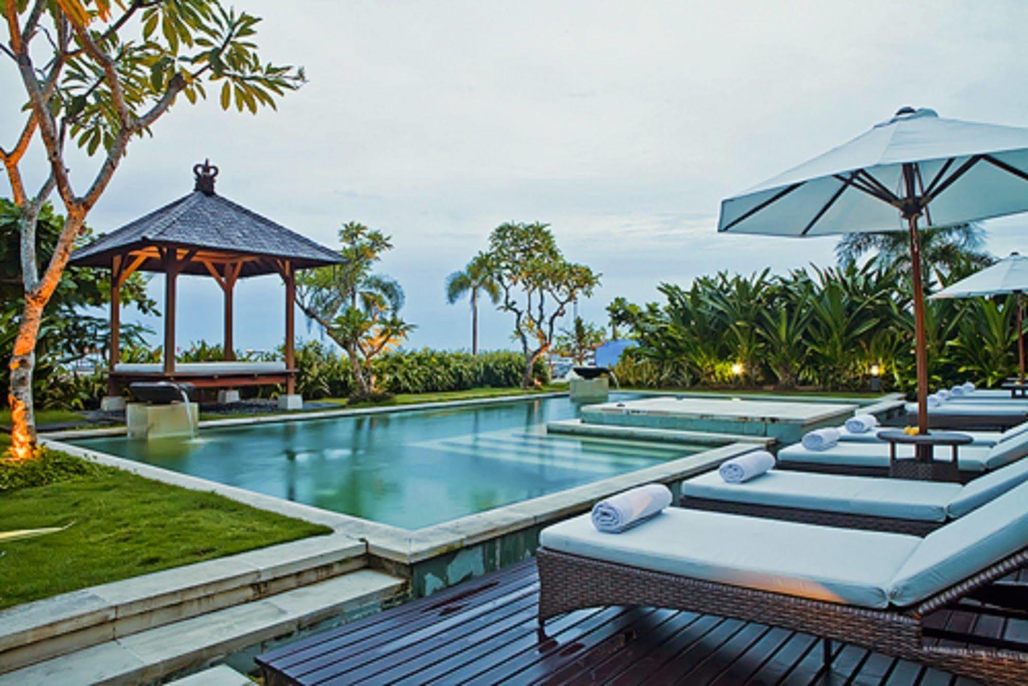 The Segara Suites تانجونغْ بينُوا المظهر الخارجي الصورة