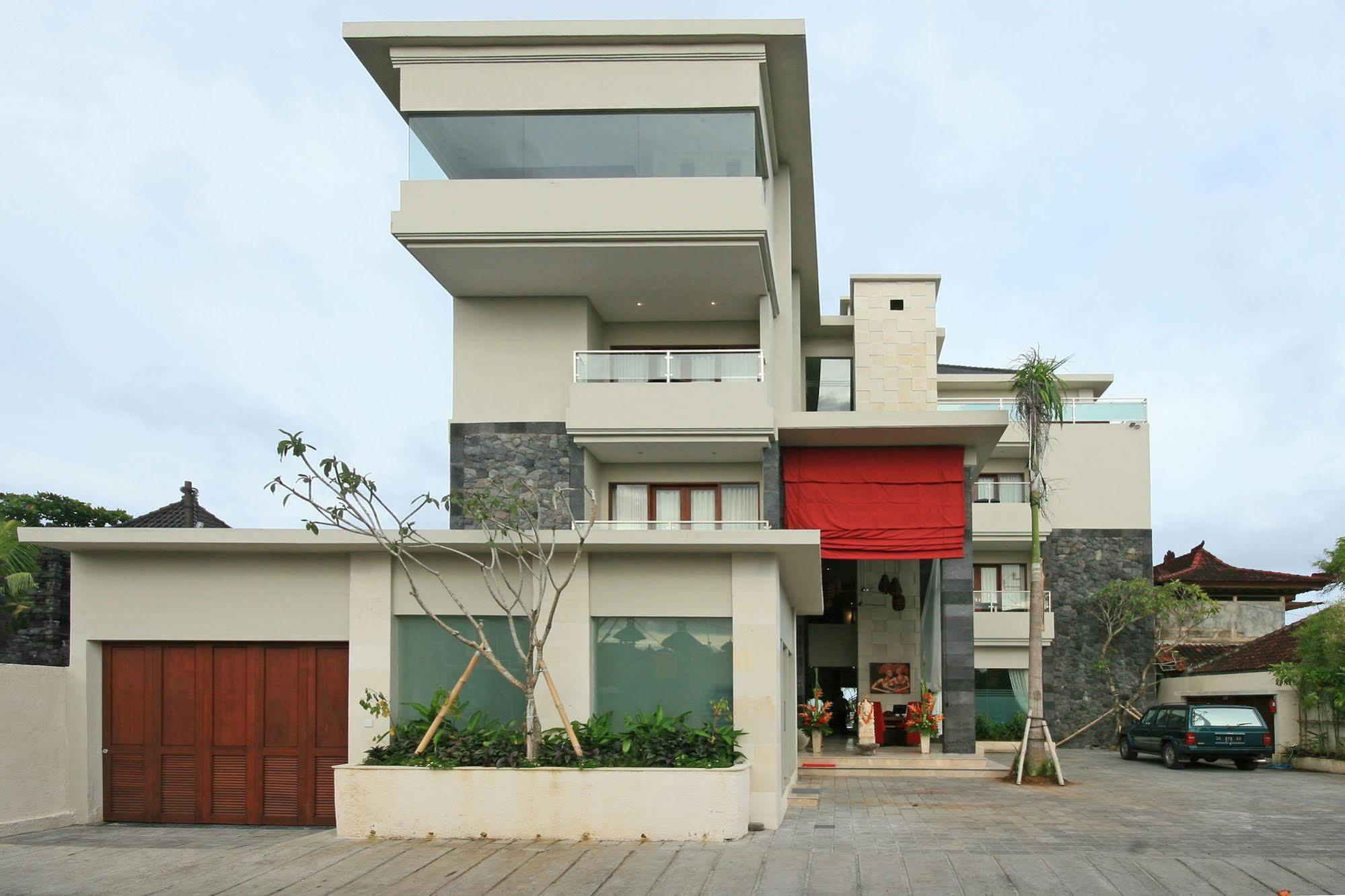 The Segara Suites تانجونغْ بينُوا المظهر الخارجي الصورة