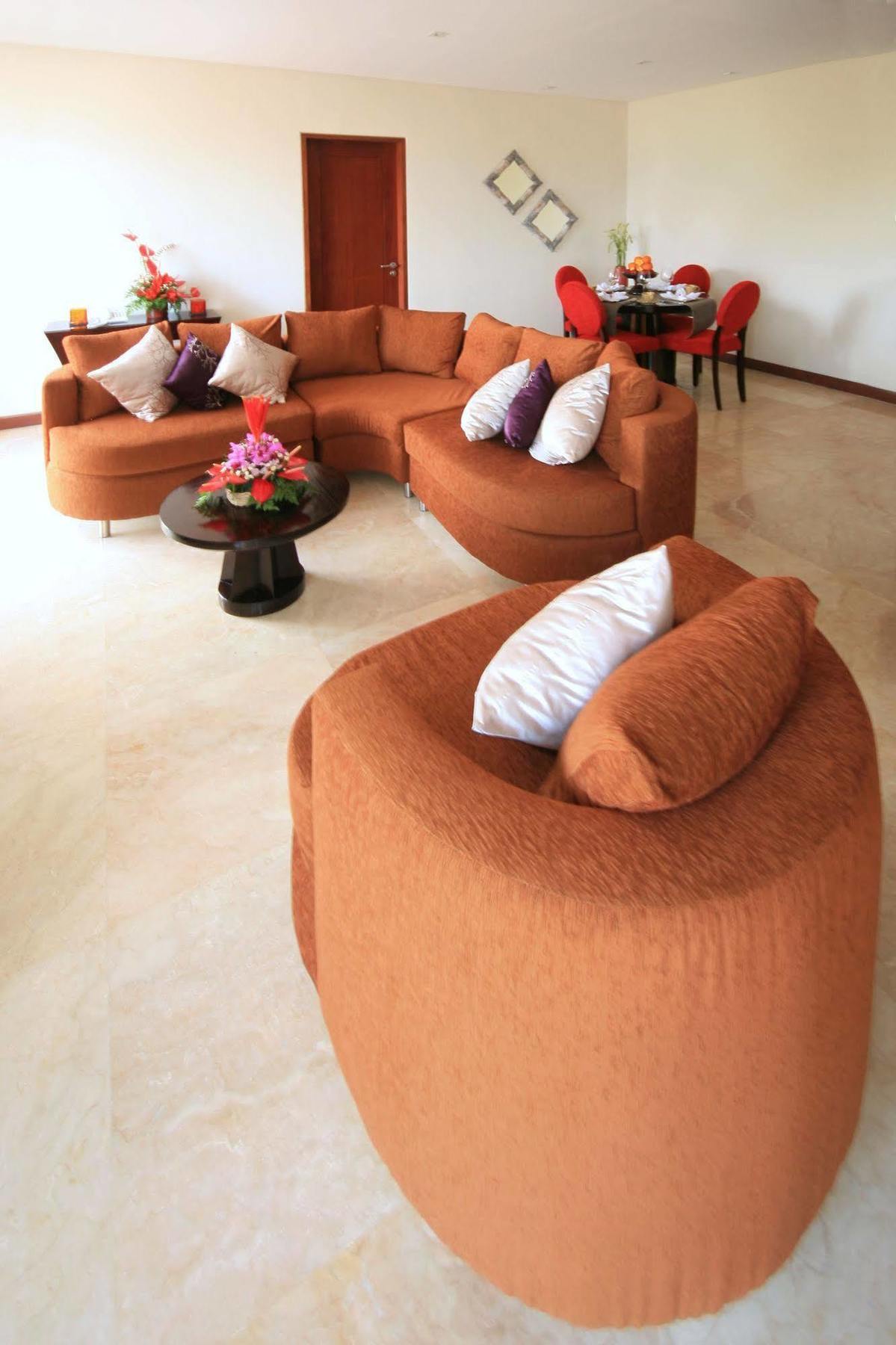 The Segara Suites تانجونغْ بينُوا المظهر الخارجي الصورة